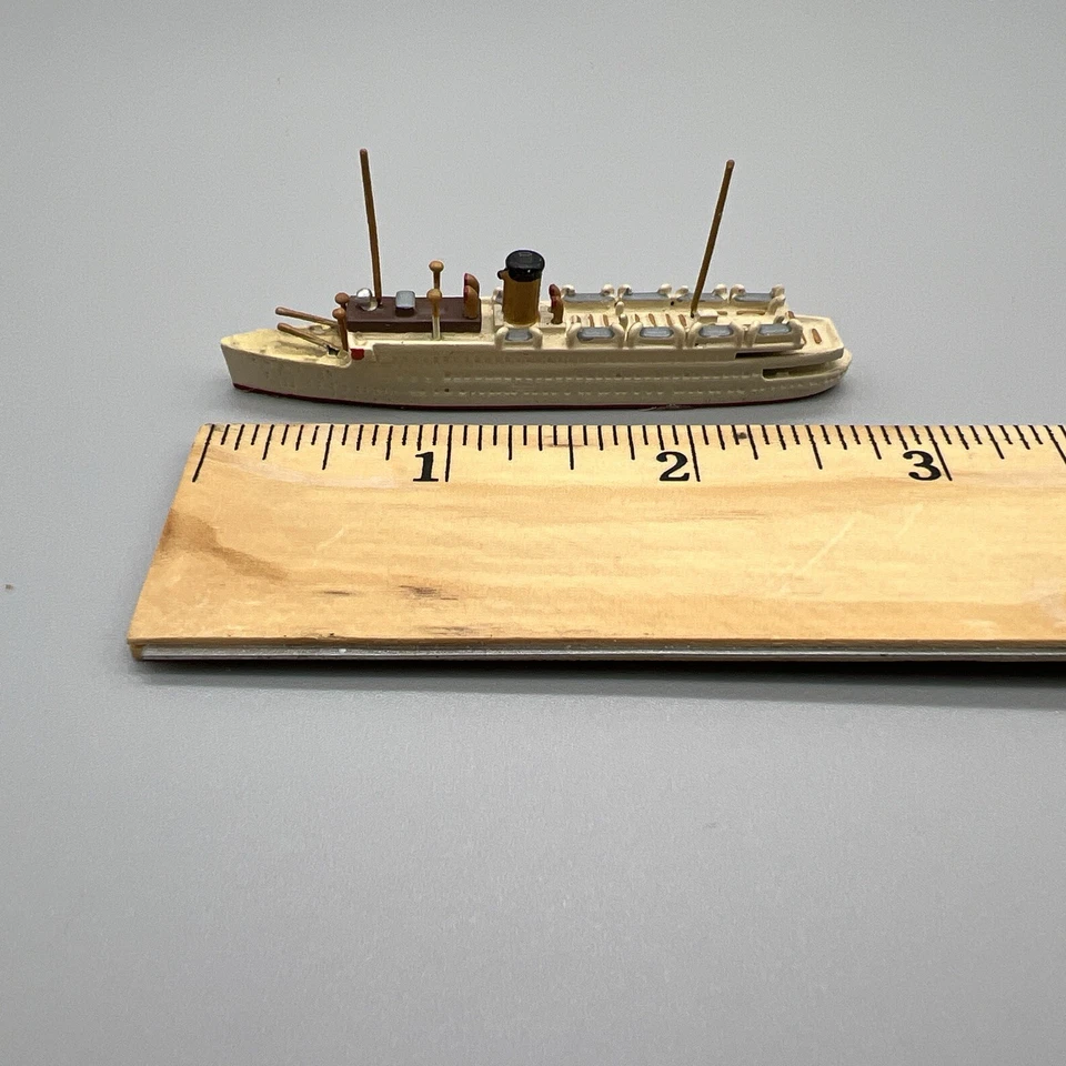 Hansa S 274 • Hansestadt Danzig Passenger Ship • Waterline • Scale 1:1250  - Image 4 of 4