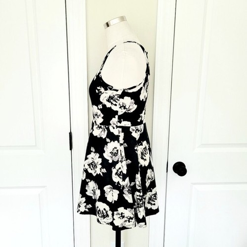 Nordstrom Soprano Black Floral Rose High-Neck Fit & Flare Dress Sz L (14) NWOT - Picture 4 of 5