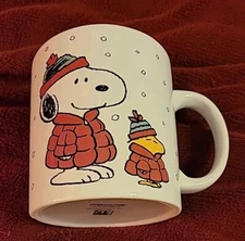ZRIKE BRANDS R SQUARED PEANUTS WORLDWIDE WINTER MUG SNOOPY & WOODSTOCK 2024 NEW