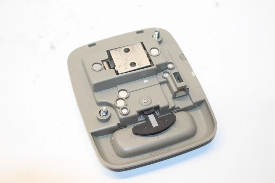 2001 - 2003 INFINITI QX4 ЗАДНИЙ ВЕРХНИЙ КУПОЛ ЛАМПА OEM - Изображение 3 из 3