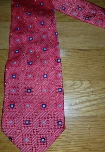Dormeuil Paris-London Seidenkrawatte rot mit marineblauem & goldfarbenem Horsebit-Design 57,5 Zoll x 3,75 Zoll