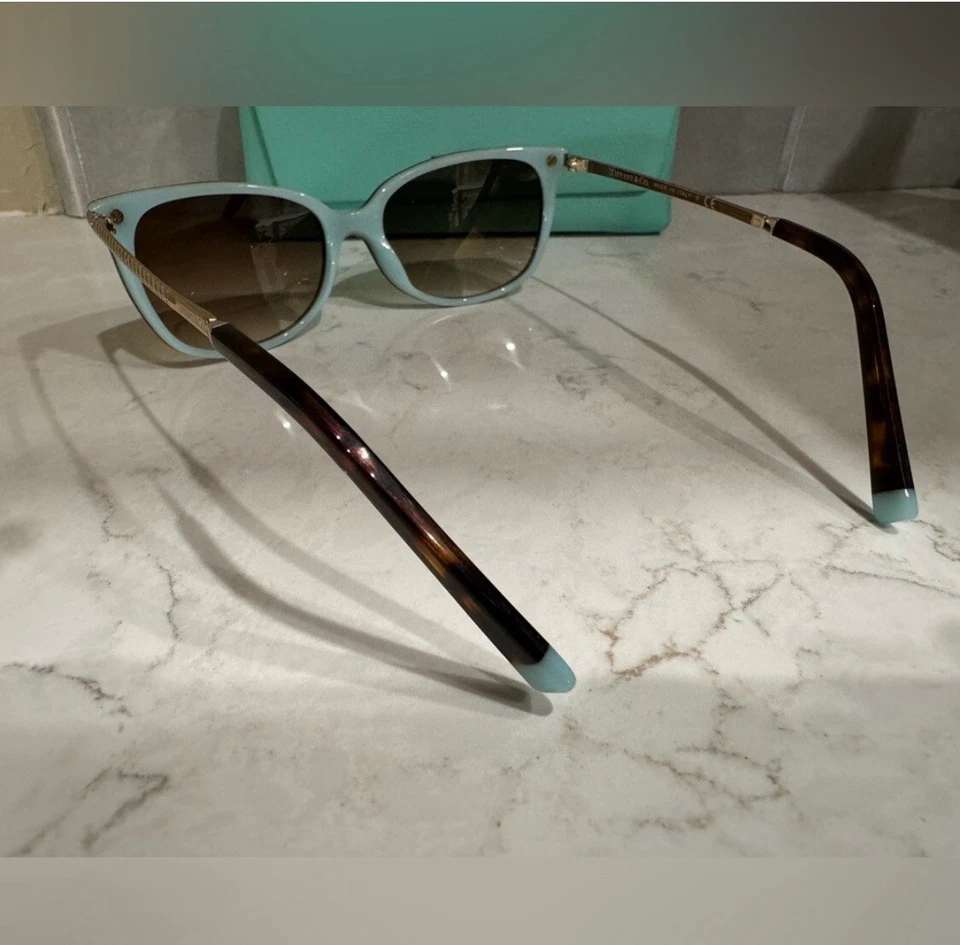 GAFAS DE SOL RARAS AUTÉNTICAS NUEVAS TIFFANY & CO TF 2221 8134 52-16-140 HABANA EN AZUL Foto 4 de 4
