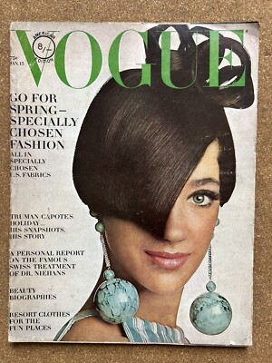 VOGUE US Magazine Marisa Berenson January 15th 1966 Vintage American Fashion USA