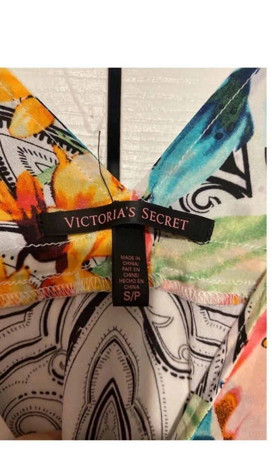 UNDERCOVER Victoria’s Secret Maxi Sleeveless Colorful Dress Gown Size Small