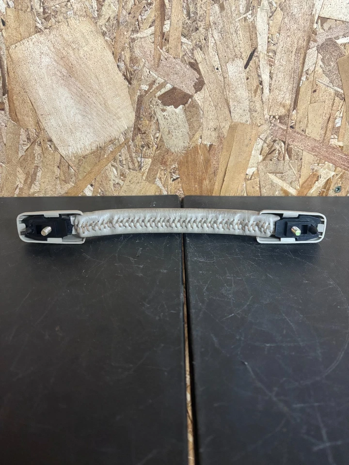 1999-2003 TOYOTA SOLARA RIGHT SIDE OVERHEAD GRAB ASSIST HANDLE OEM - Image 2 of 2