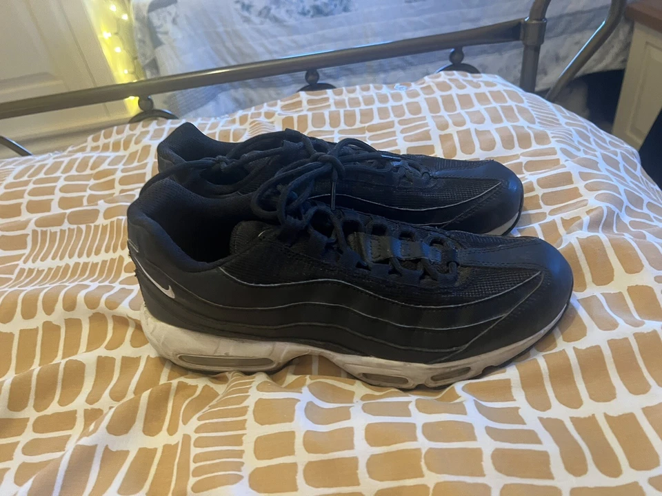 Size 8 - Nike Air Max 95 OG 2020 Neon, photo 2 of 5