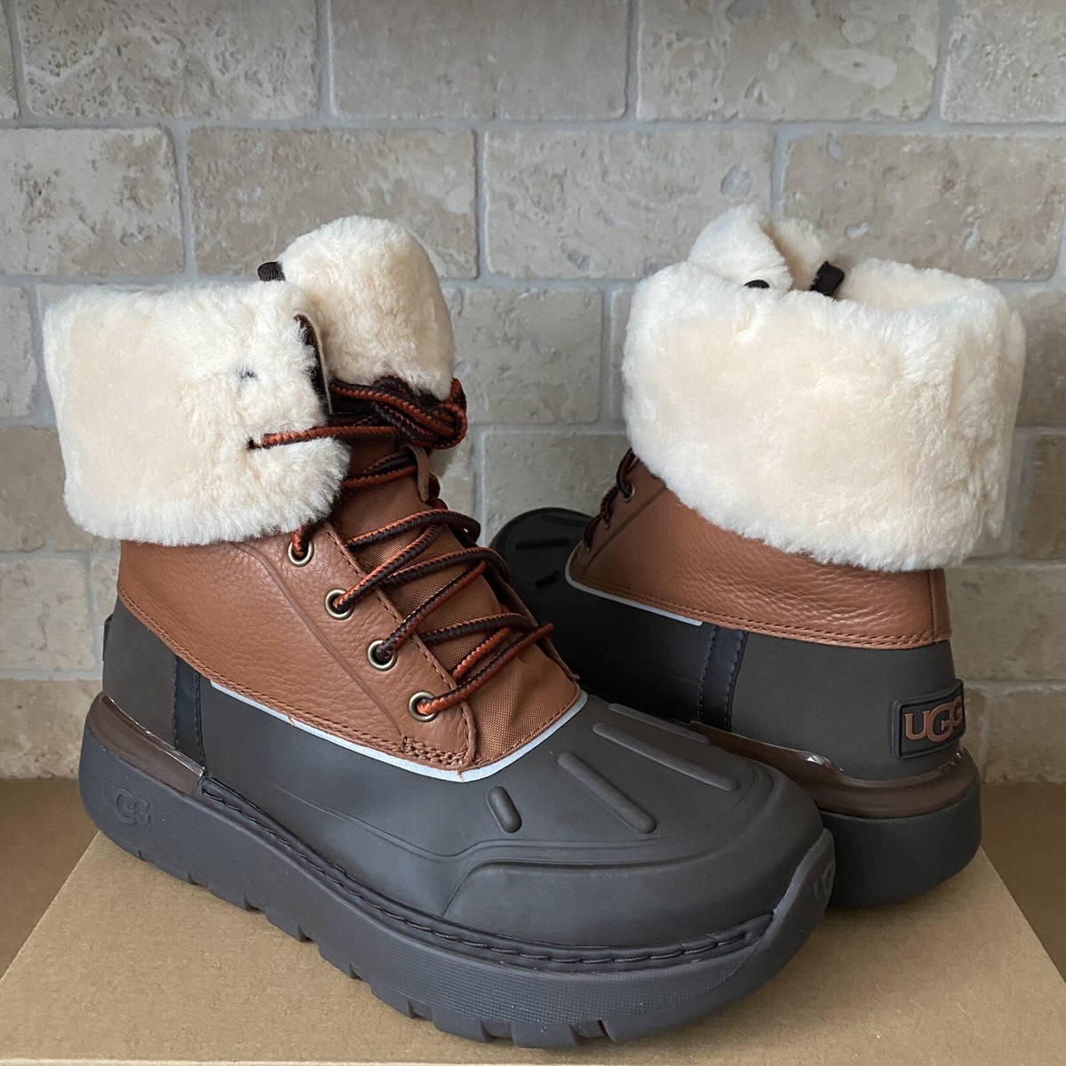 UGG CITTY BUTTE WORCHESTER LEATHER WATERPROOF SNOW SHORT BOOTS