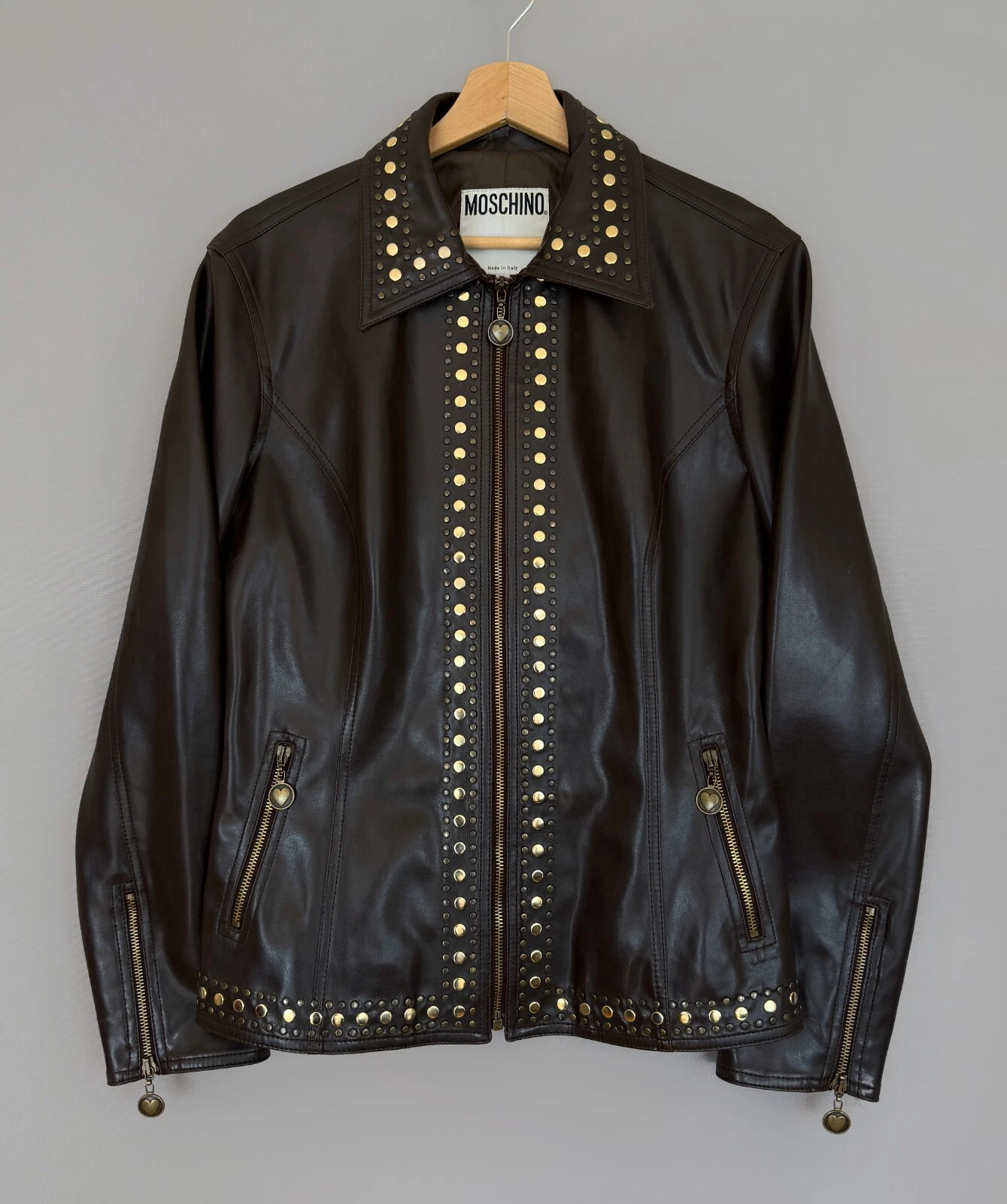 Giacca pelle vegan borchiata MOSCHINO JEANS vintage anni 90 marrone scuro taglia US 14