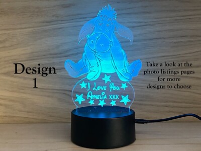 Personalisierte Disney Eeyore Nachtlicht Plakette graviert mit L.E.D Sockel