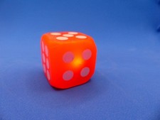 Roter Blinkender Leuchtender Spiel Würfel