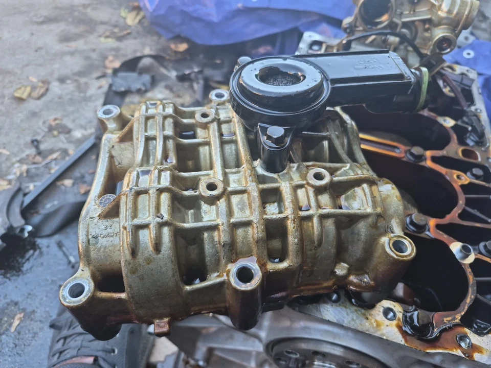 15-18 VOLVO S60 V60 2.0L EJE DE EQUILIBRIO DEL MOTOR OEM Foto 2 de 4