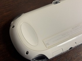 Sony PlayStation Vita 1000 OLED White - 32 GB Sony Memory Card - TESTED - CLEAN