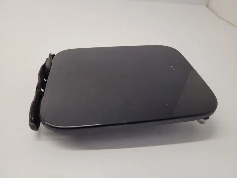 Nissan Armada 2004 05 06 07 2008 puerta de llenado de combustible negra Foto 2 de 4