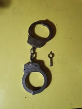 Smith & Wesson Model M-100 Nickel Handcuffs with Key- Made in USA, Houlton, ME