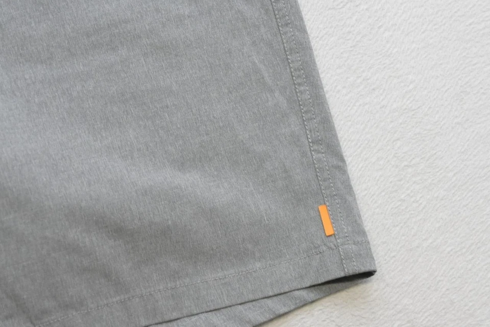 Pantalones cortos de tabla híbridos elásticos Quiksilver Waterman atléticos para nadar en el agua para hombre talla 40 Foto 2 de 4