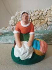 Santon La Laveuse A Genoux