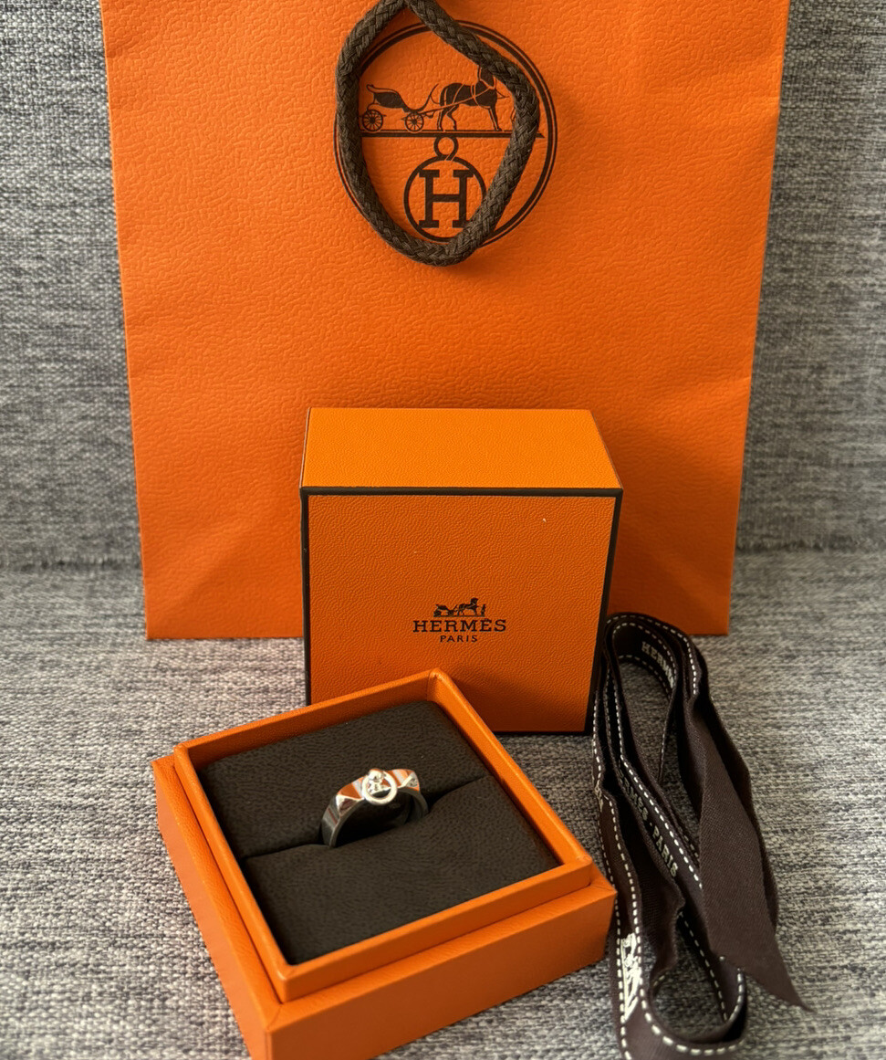 Hermes $ 610 Collier De Chien Ring , small model , Size 55