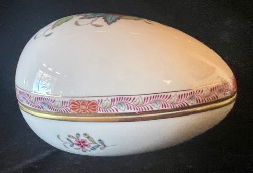 Herend Chinese Bouquet Multicolor 5.5"L Egg - Picture 2 of 5