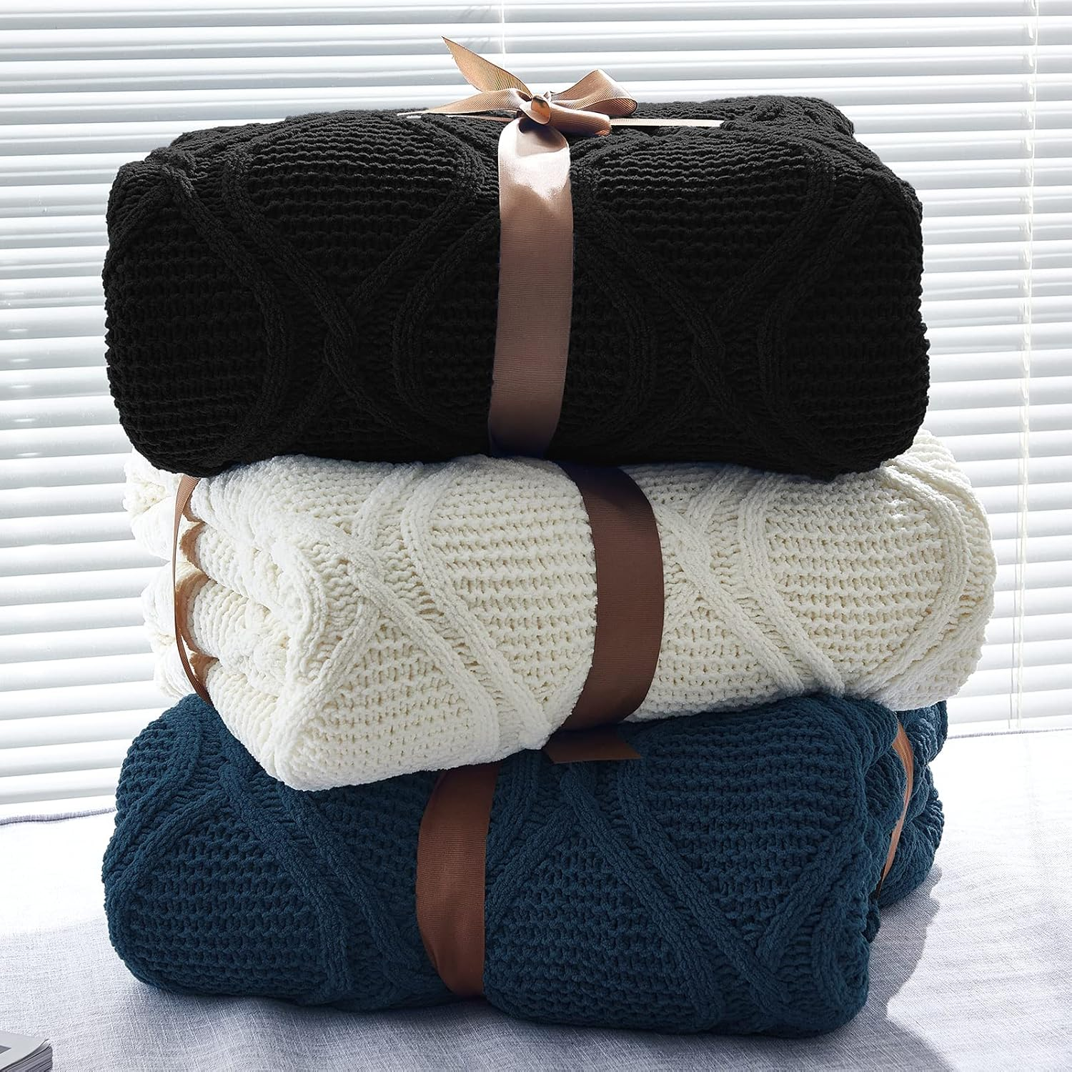 Chenille Ivory White Sherpa Throw Blanket - Ultra Soft Cozy Fleece