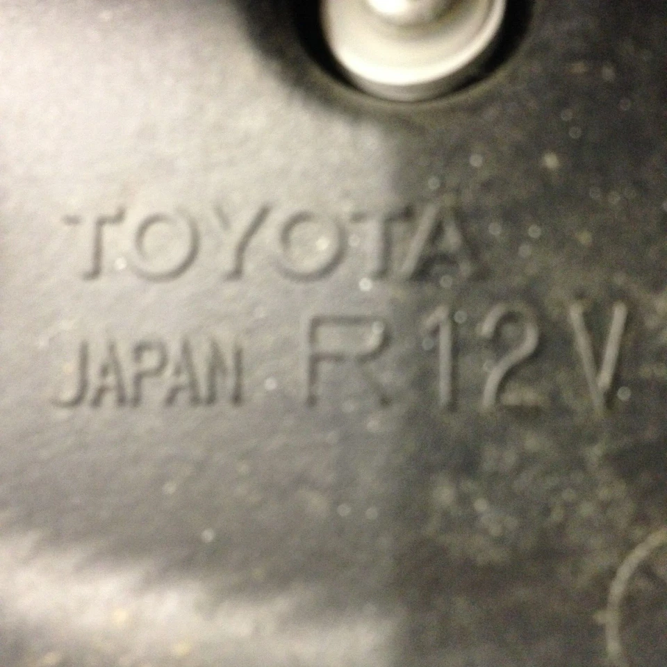 Lanterna traseira direita 2014 2015 2016 2017 2018 2019 2020 2021 22 Toyota 4Runner brilhante - Imagem 4 de 4