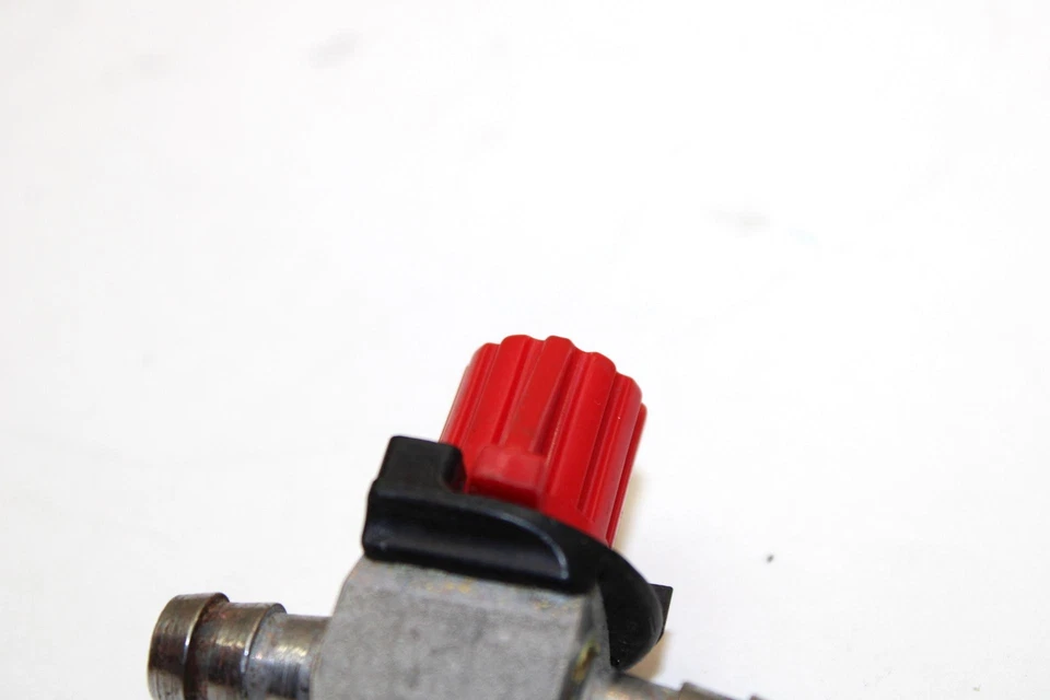 Ski-doo Mxz 800 Rev 2002 OEM válvula de cierre de refrigerante 512059324 Q3105 Foto 2 de 4