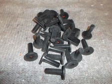 30 Schallschutzdübbel 12mm für 6er schrauben Gummi