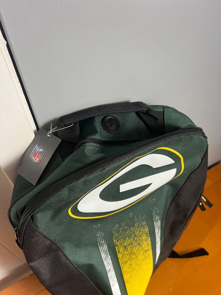 Mochila com logotipo Green Bay Packers da Forever Collectibles nova G3 - Imagem 2 de 4