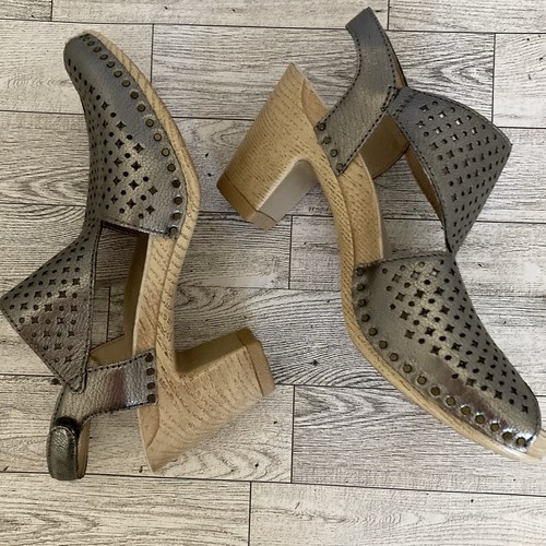 Dansko Sandals 36 (US 5.5-6) Gunmetal “Teagan” Laser Cut Leather Fall Retroglam - Picture 4 of 17