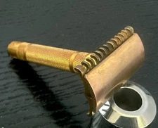 Vintage Gillette New Long Comb Safety Razor/Fat Common Bar Handle