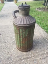 Davis Welding & Company, 1920s 5 Gallon Gas /Oil Can