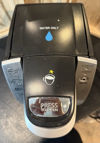 Keurig Single Cup Pod Coffee Maker - A0026 - Picture 2 of 8