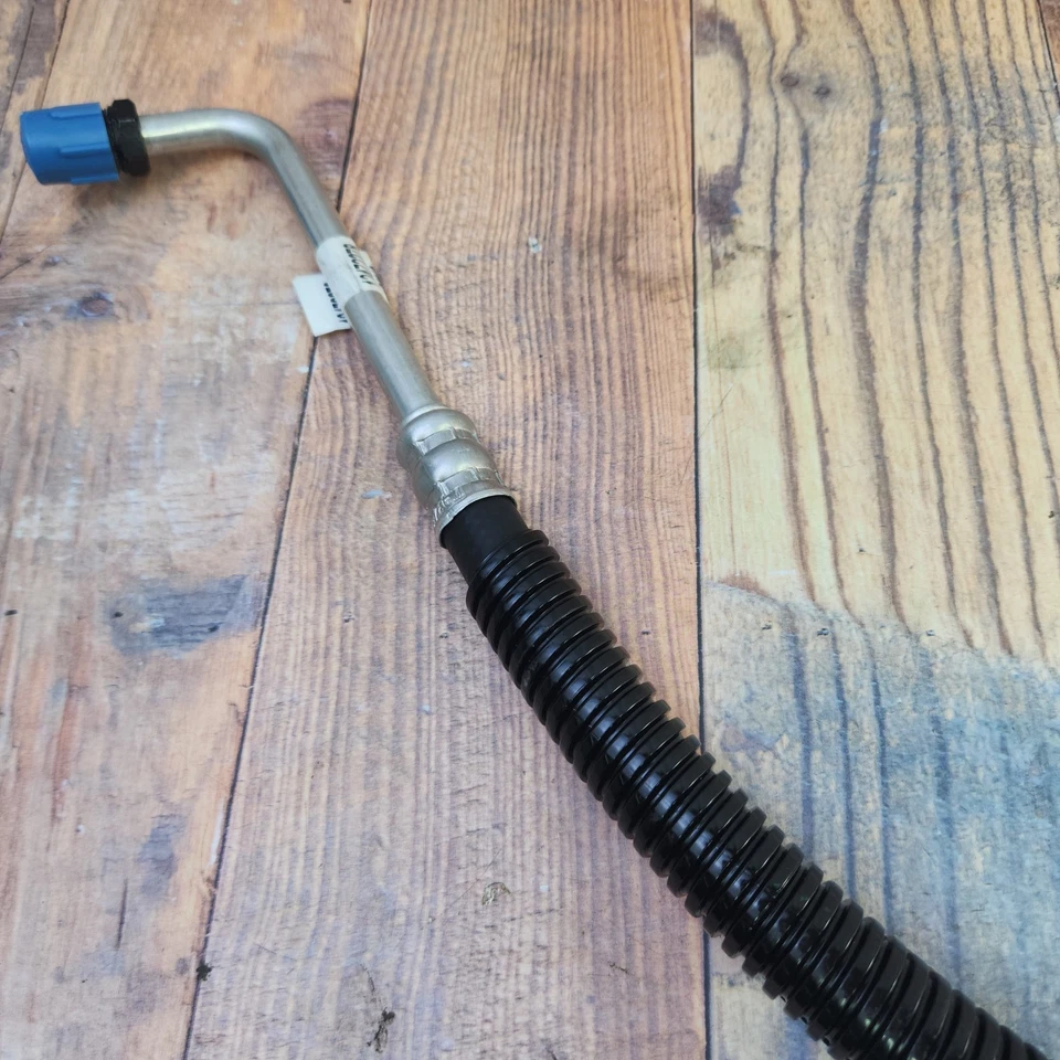 GM 12472278 Chevrolet Blazer Tahoe GMC C/K Upper Engine Oil Cooler Inlet Hose OE - Image 3 of 4