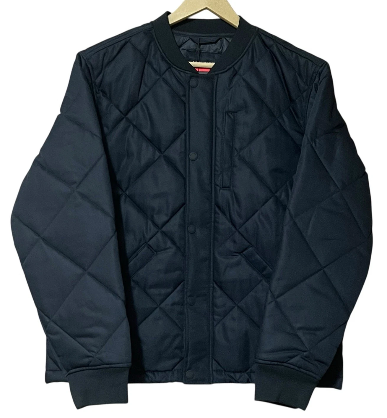 Banana Republic Mens Quilted Bomber Jacket Medium Black NWT Full Zip Insulated
Opens in a new window