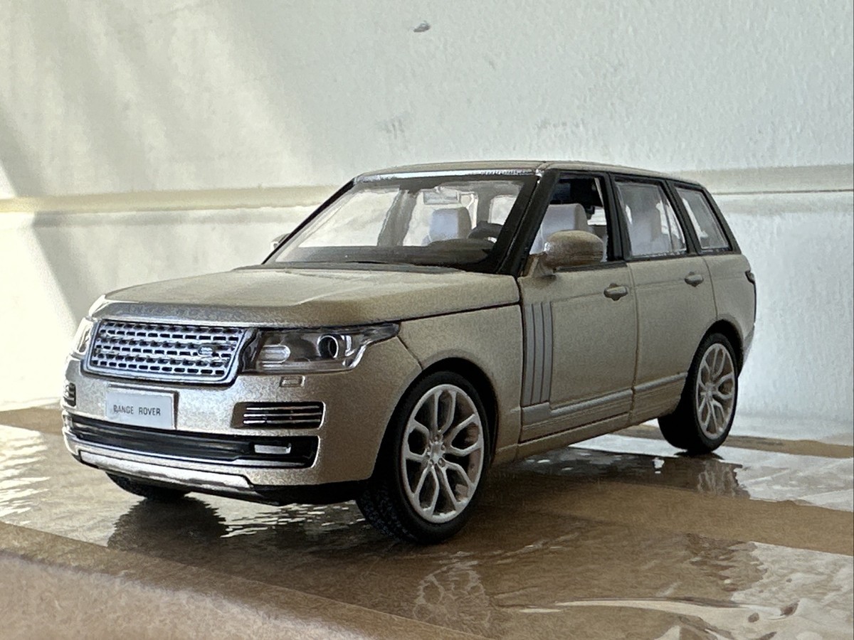 ミニカー MGTS0006 Range Rover RANGE ROVER CAMEL TROPHY-TEAM USA 1982 W/MUDMEN FIGURES 1/64 MINI