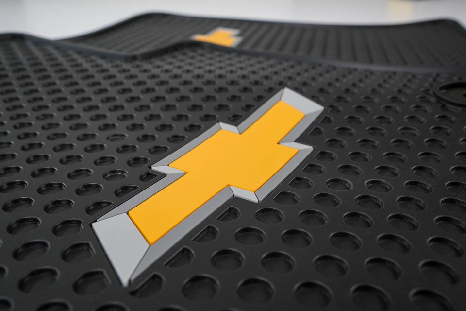 Lloyd Mats All Weather 2PC Set for 2015-2020 Chevy Suburban (Foot Rest Covered) Foto 4 de 4