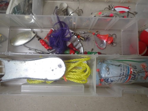 A. Bell Consignment Item - (3) Vintage Tackle Boxes w/ Contents Lures Hooks Gear - Picture 6 of 23