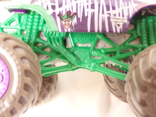 Monster Jam Monster Trucks Bundle 1/64 BullDozer El Toro Loco (2) Aftershock - Picture 7 of 7