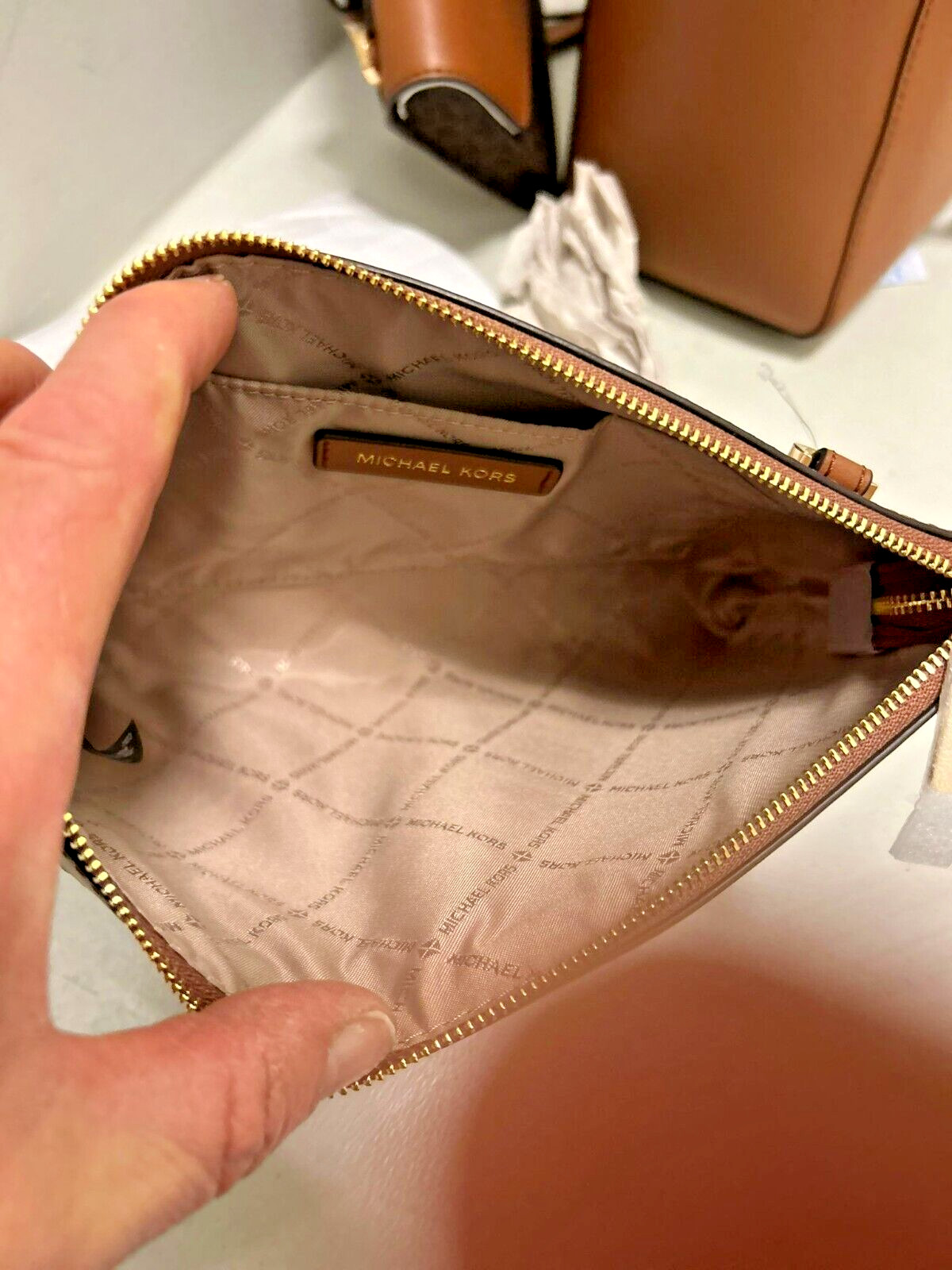 Michael Kors Charlotte Women Large 3-in-1 Tote Crossbody Handbag 