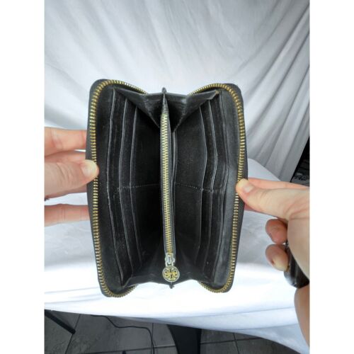 Tory Burch Wallet Black Patent Leather Zip Around Clutch - Picture 5 of 6