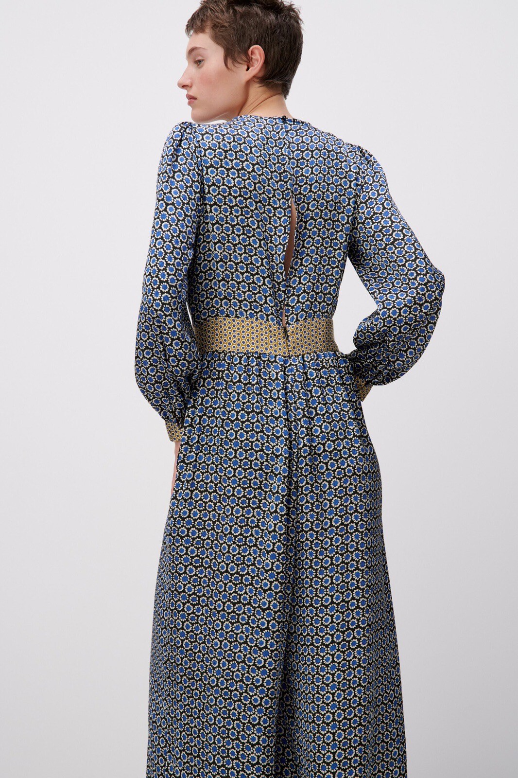 Zara Blue/Black Geometric Print Long Sleeve Satin Jumpsuit SIZE XS RRP £49.99 image 3