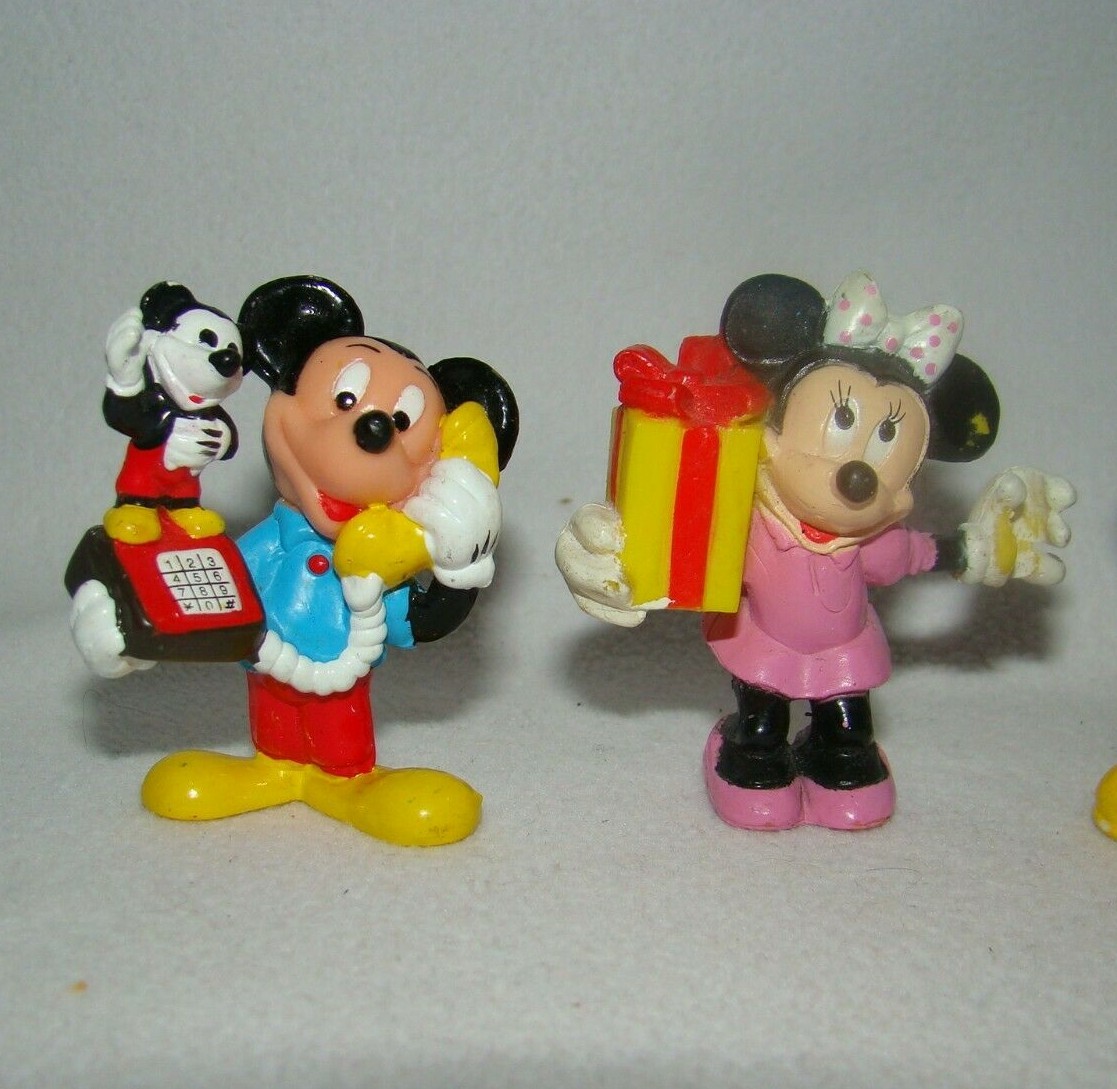 Vintage Disney Mickey Minnie Mouse PVC Lot of Figures 2