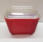 Vintage Pyrex Small Red Refrigerator Dish 1-1/2 Cup w/Ribbed Lid #501 good cond
