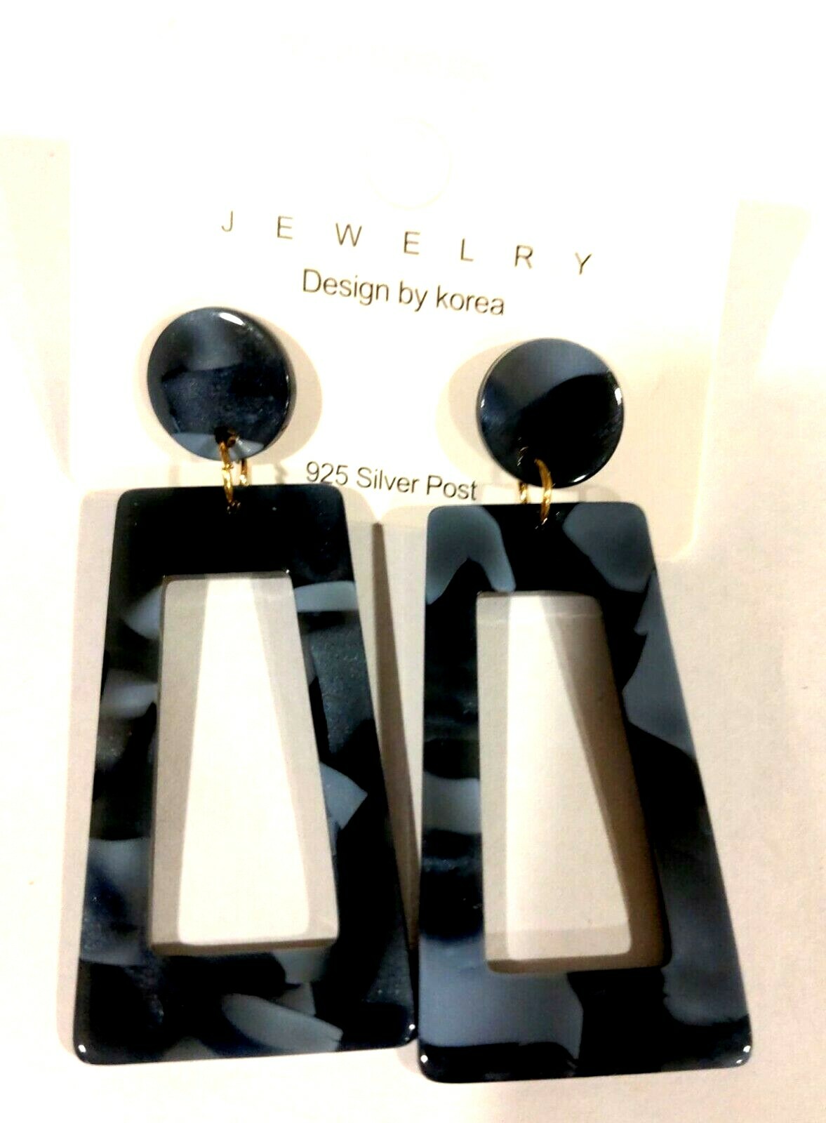 NOS New Sterling Silver Black Gray Camouflage Design Pierced Earrings Fash302