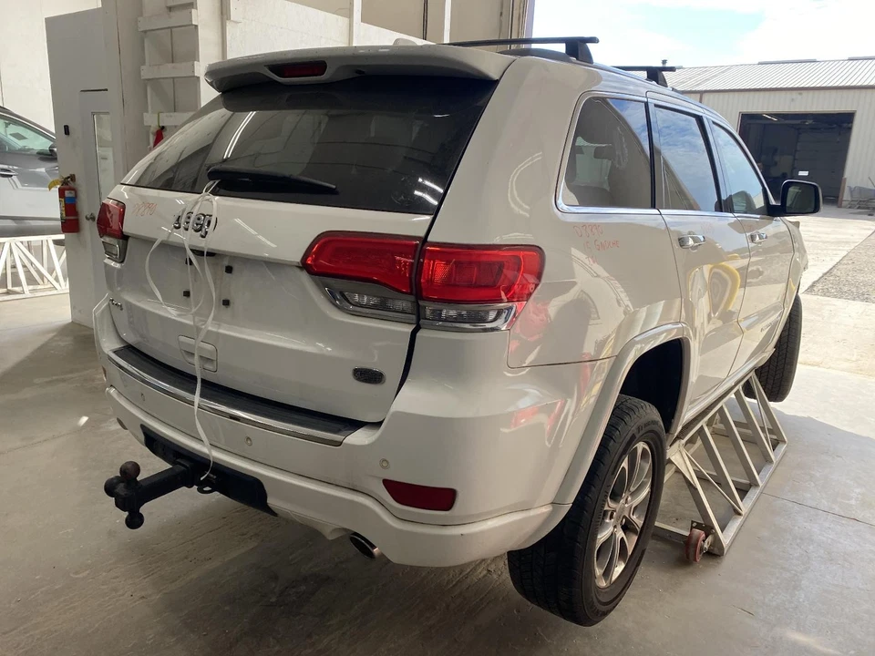 Used ABS Pump and Motor Assembly fits: 2015 Jeep Grand cherokee Assembly w/adapt - Image 3 of 4