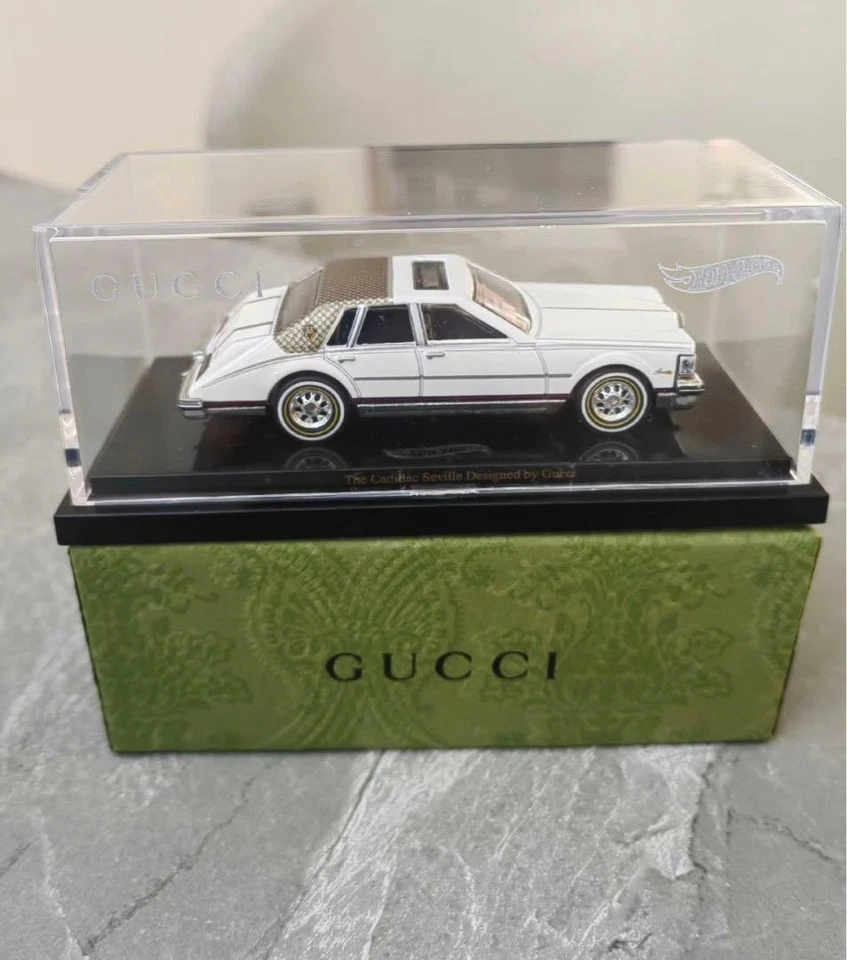 Gucci Hot Wheels Cadillac Seville Limited to 5000 Units Multicolor AB2716 1972 - Image 3 of 4