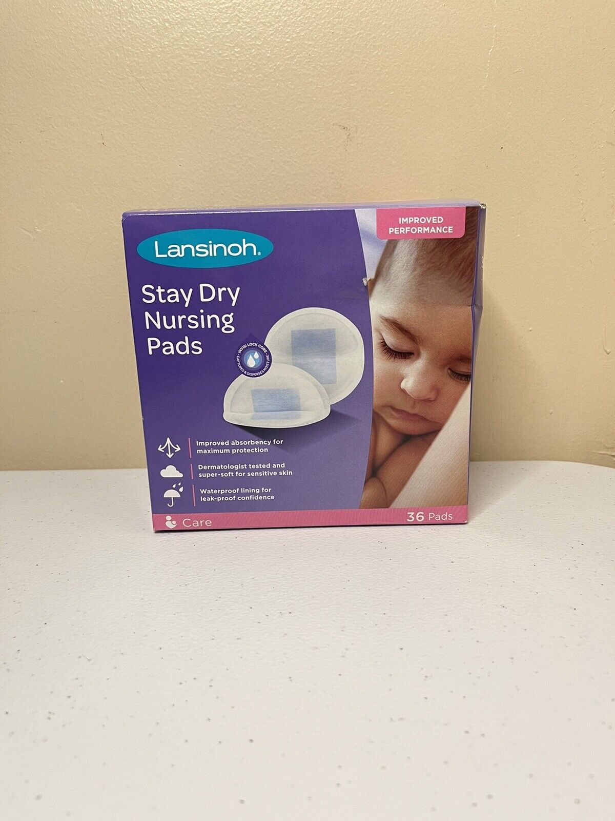 Lansinoh Stay Dry Disposable Nursing Pads for Breastfeeding, 36 Ct