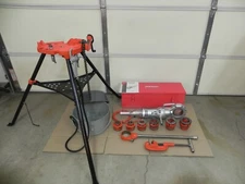 RIDGID 700 POWER THREADER 115V, 12R set 1/2"- 2",case, Stand, oiler Refurbished
