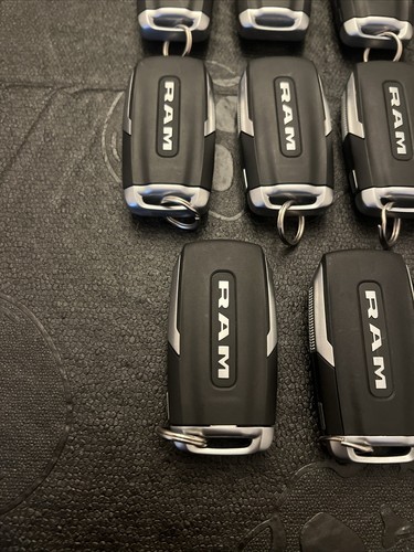 Bundle 17 LOT DODGE RAM 2019-2022 Key Fob Smart Remote Used - Picture 15 of 15