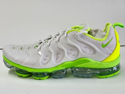 electric green vapormax plus