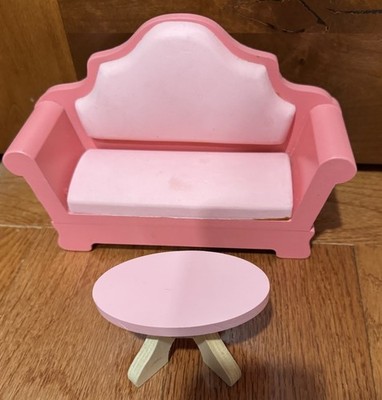 KidKraft Wooden Dollhouse Sofa Pink Cushion 9'' &Coffee Table 12  Doll Furniture